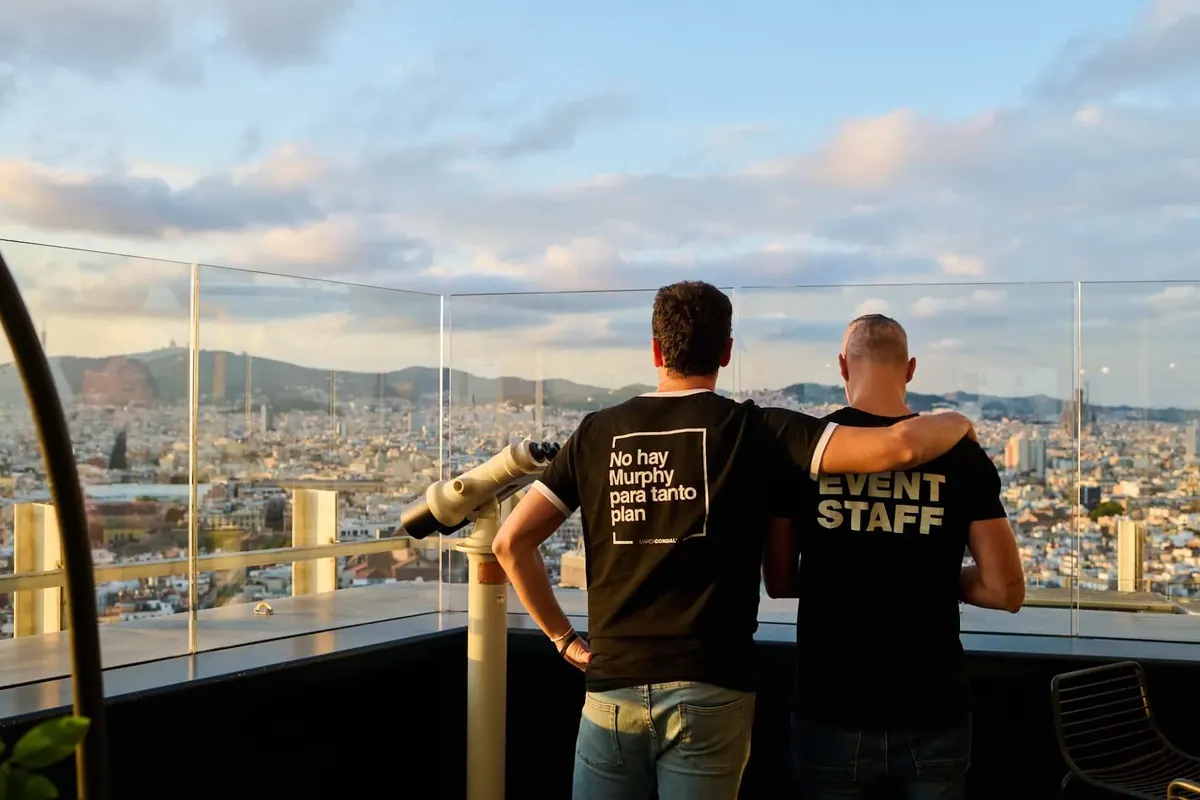 Equipo de Be Events Barcelona trabajando en un evento